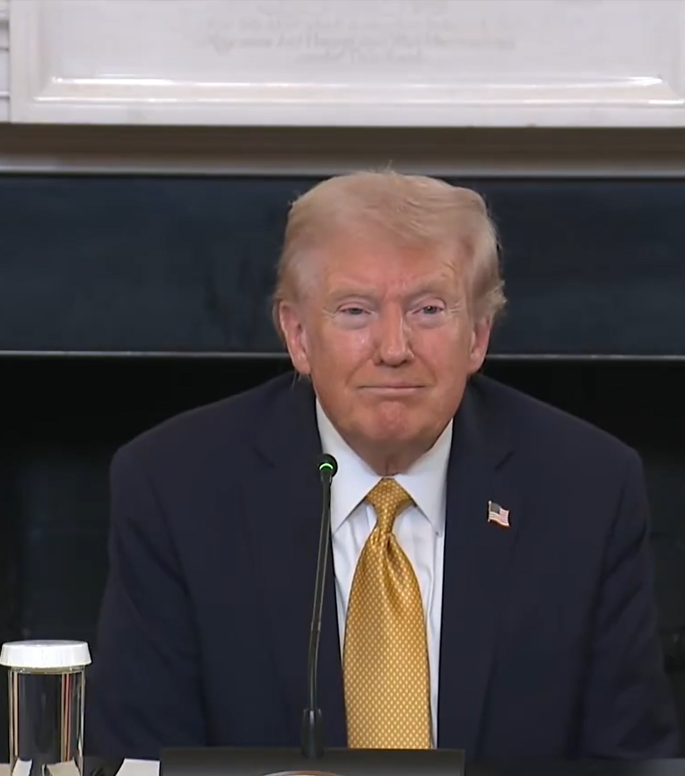 Imagen de Y Donald Trump no deja de darle duro a Venezuela dice que China está contrabandeando fentanilo a través de Venezuela para evitar los puertos estadounidenses y mexicanos.